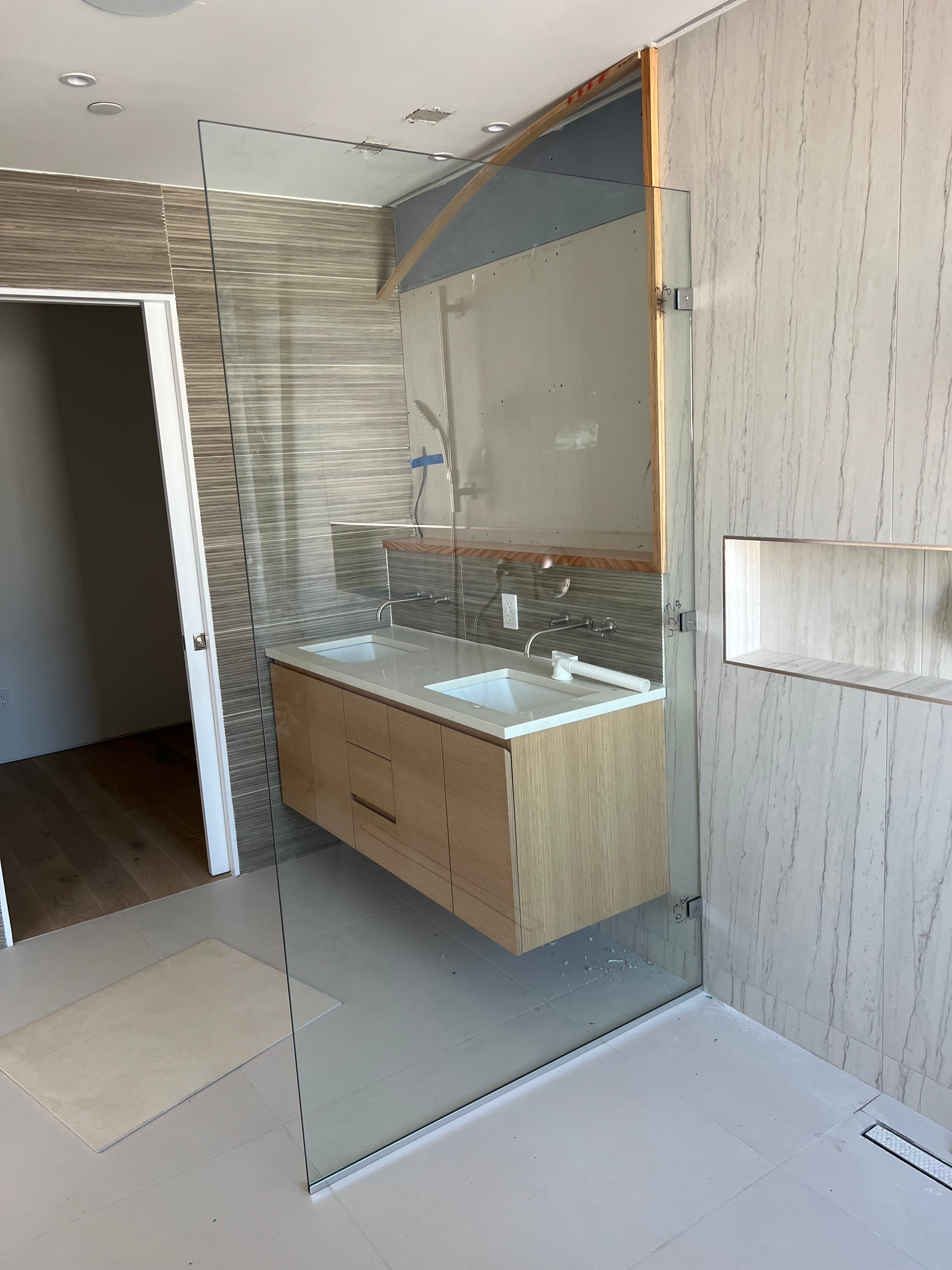 Shower Panel thumbnail 2