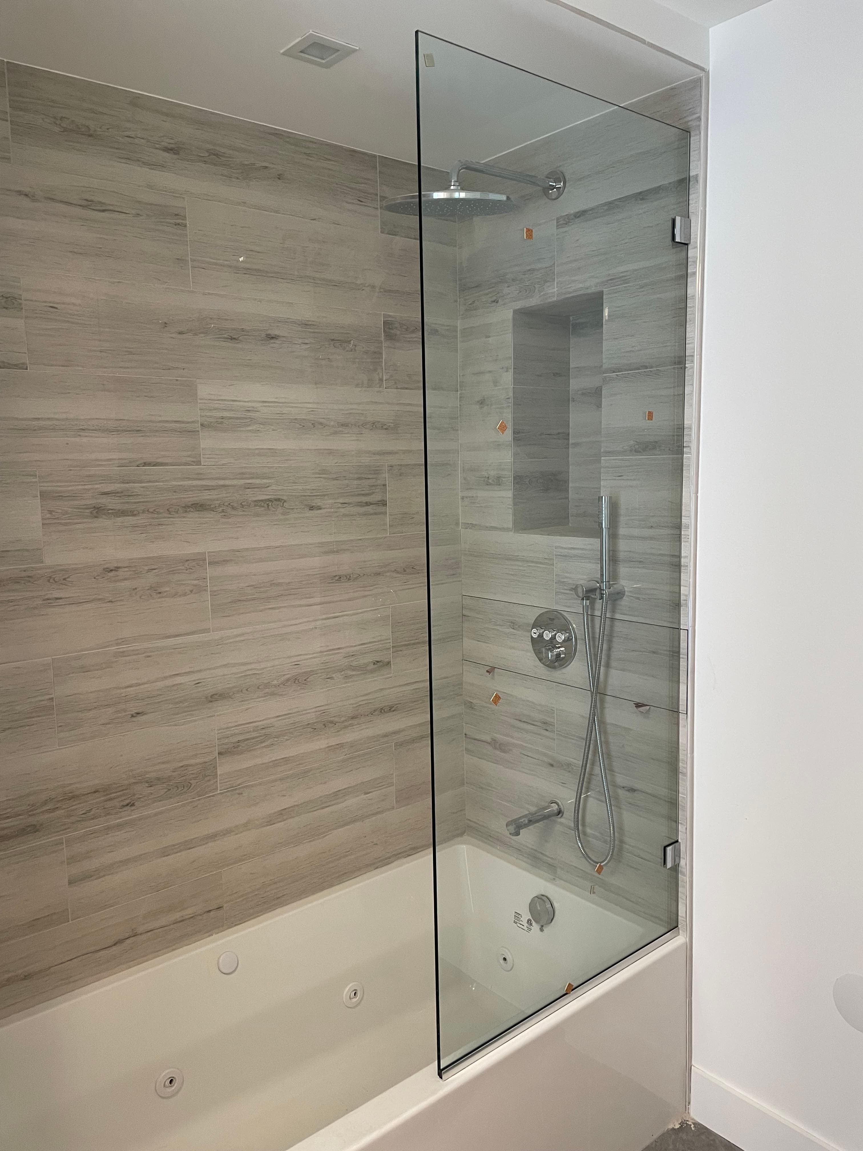 Shower Panel thumbnail 5