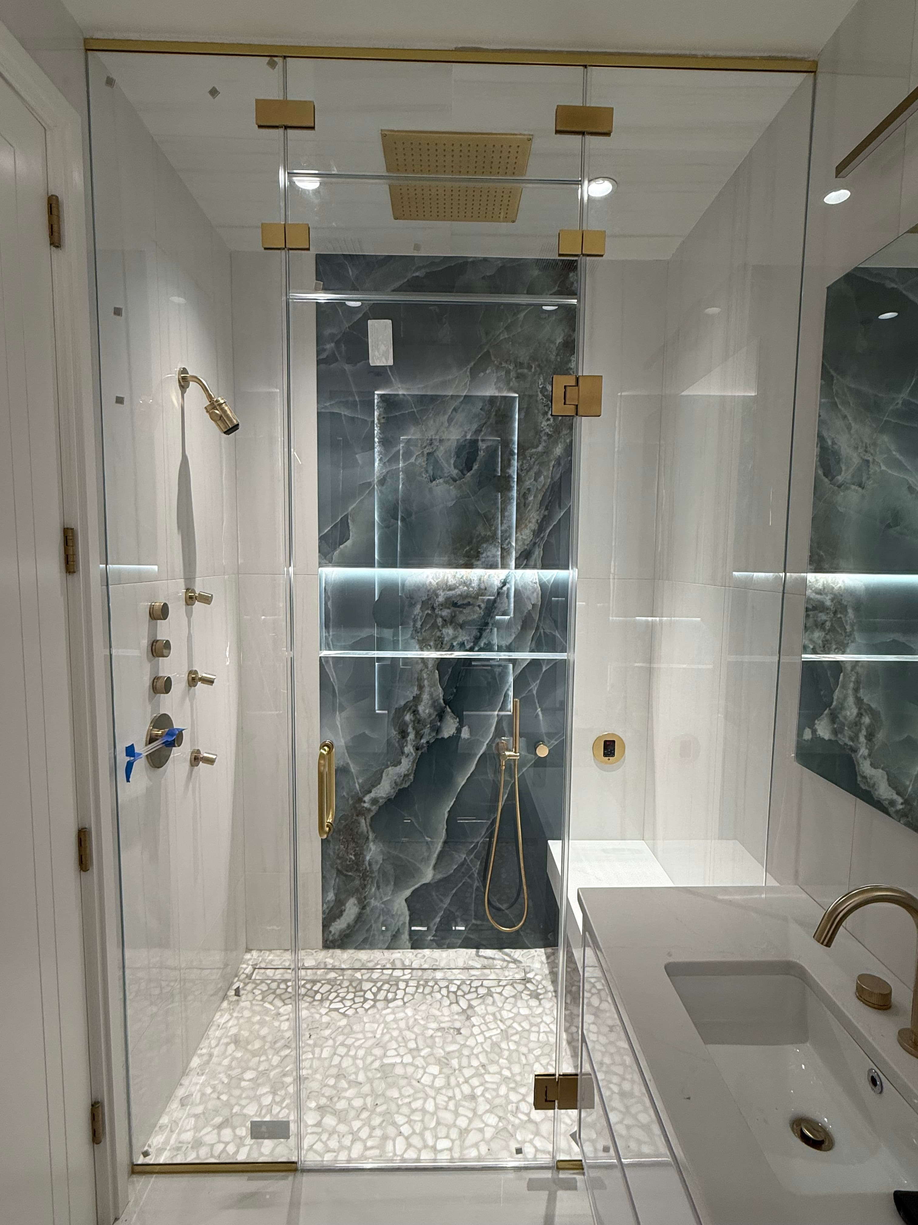 Steam Room - Photo 1